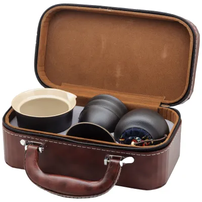 Travel set with jar - black